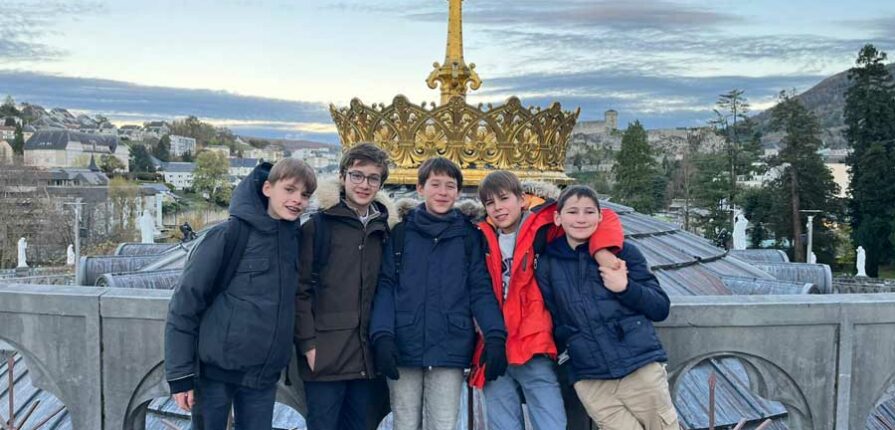 Les élèves de 5e en pèlerinage à Lourdes : quatre jours de découvertes, de partage et de recueillement