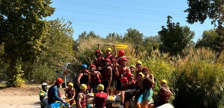 Une journée d'intégration aquatique pour nos lycéens de La Verpillière ! Une journée d'intégration aquatique pour nos lycéens de La Verpillière !